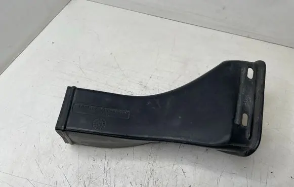 BMW 3 E46 Brake cooling air channel/duct 7890014