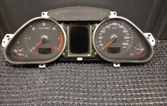 Audi A6 S6 C6 4F Speedometer (instrument cluster) 4F0920901N 503002320203