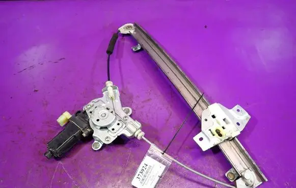Hyundai Getz Front door window regulator with motor