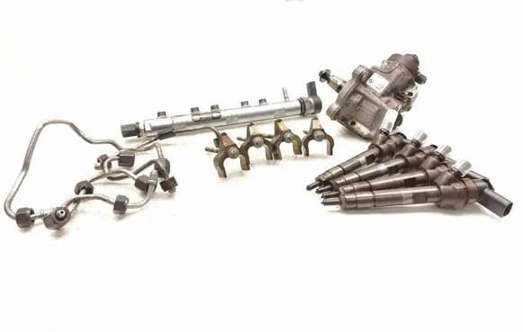 BMW 1 E81 E87 Fuel injection system set 7797874 0445010506 0445110289