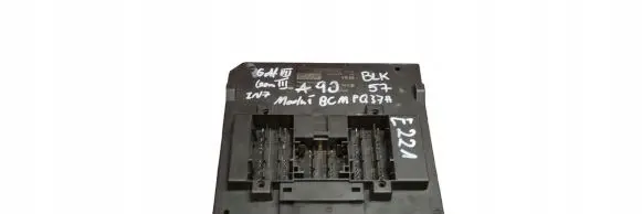 Volkswagen Golf VII Comfort/convenience module 5Q0937084AS