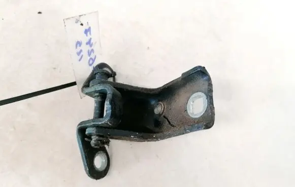 Ford Mondeo Mk III Rear door lower hinge