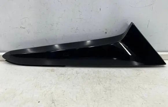 Mazda CX-30 Rear side glass trim dfr5-519b1 dfr5-b09b2