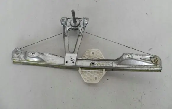 Renault Thalia I Rear door manual window regulator 