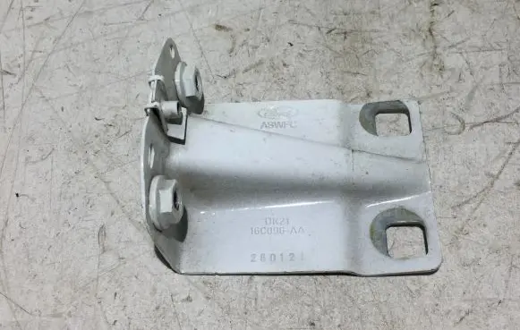 Ford Transit Custom Fender mounting bracket BK2116C096AA