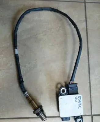 Skoda Octavia Mk2 (1Z) Lambda probe sensor 05L906261D NE65682