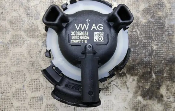 Skoda Octavia Mk3 (5E) Airbag deployment crash/impact sensor 3Q0959354 2209141212