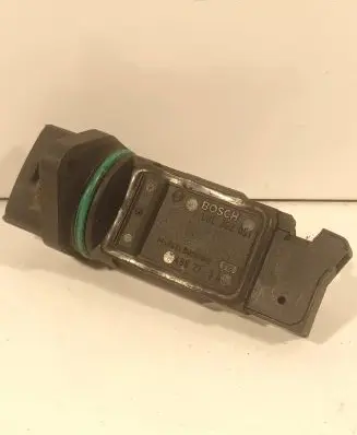 Volvo V70 Mass air flow meter F00C2G2051 486273A