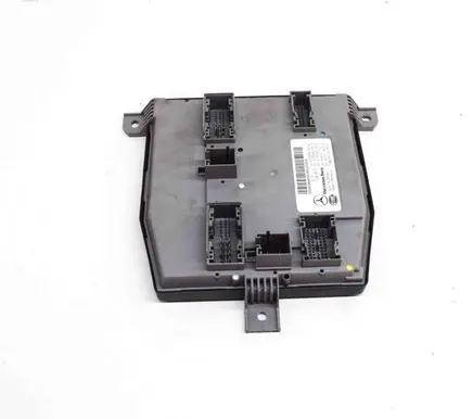 Mercedes-Benz EQC Central body control module A2059019519 A1679024703