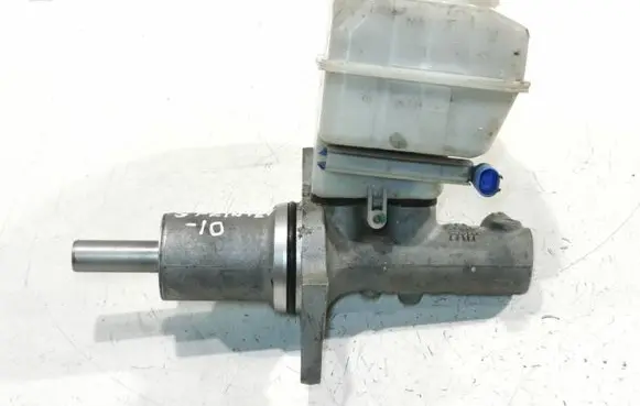 Mercedes-Benz Sprinter W906 Master brake cylinder A0024315202