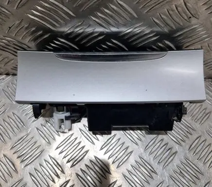 Volkswagen PASSAT B7 Ashtray (front) 3C0863284K 00020368