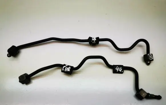Chrysler 300 - 300C Fuel injector supply line/pipe 