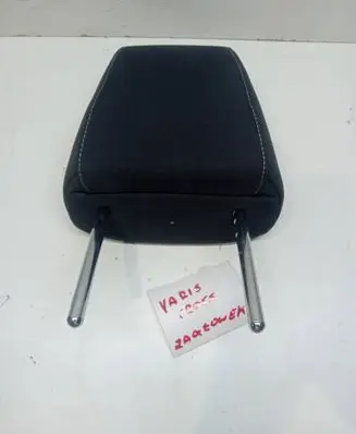 Toyota Yaris Cross Front seat headrest 
