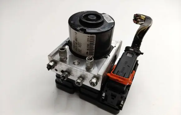 Toyota Yaris ABS Pump 445100D110 06210212114