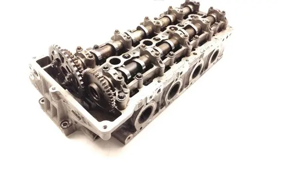 BMW X1 E84 Engine head 7810465