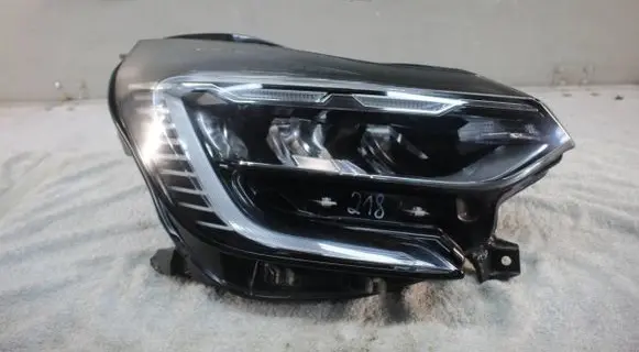 Renault Captur II Headlight/headlamp 260104900R 1EX2472
