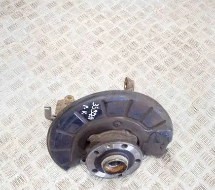 Skoda Octavia Mk2 (1Z) Front wheel hub 1K0400053GP