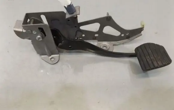 Renault Kangoo II Brake pedal