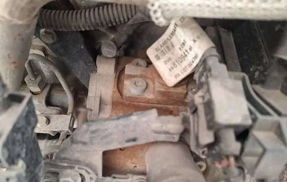 Mazda 2 Fuel injection high pressure pump