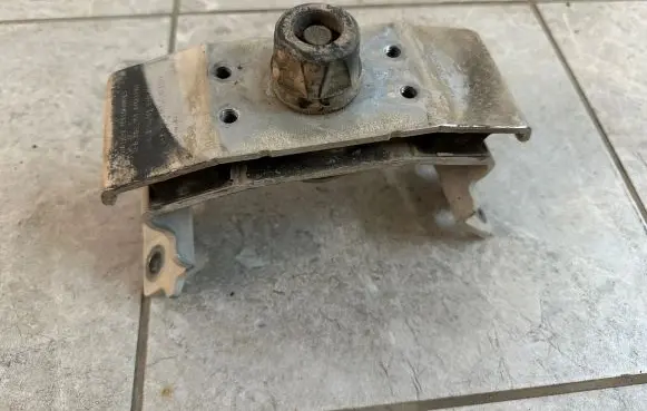Volkswagen Amarok Gearbox mount 2h6399151