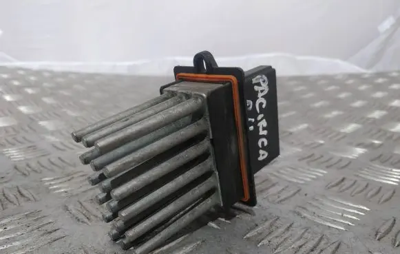 Chrysler Pacifica Heater blower motor/fan resistor 05061587AA F011500010