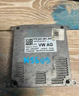 Skoda Kodiaq Voltage converter/converter module 7P5941591AH 7P5941591A 10100500048