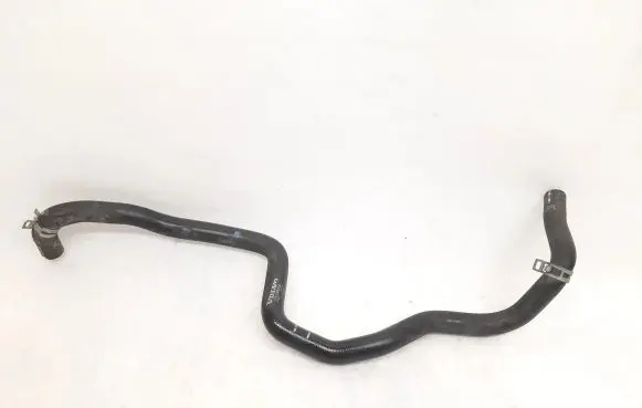 Volvo XC90 Engine coolant pipe/hose 31338302
