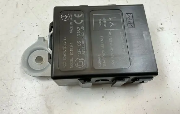 Subaru Forester SK Keyless (KESSY) go control unit/module TD1G141 10R0510182 CWTD1S141