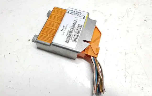 Mercedes-Benz E W210 Airbag control unit/module 0018200026