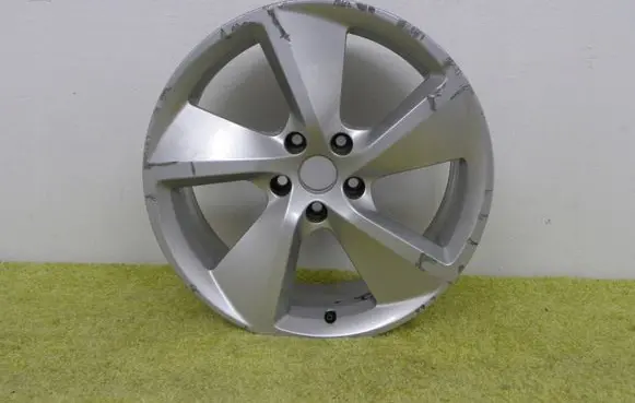 Seat Exeo (3R) R18 alloy rim 
