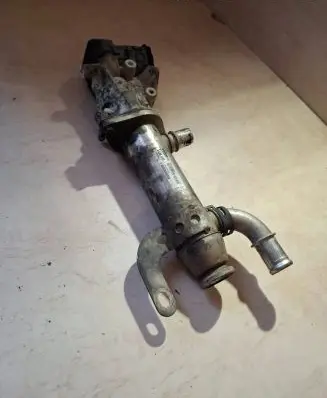 Ford Focus EGR valve cooler 8653691 993062H H44GA