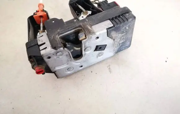 Opel Zafira A Rear door lock 24414135 24414135dt
