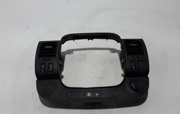 Renault Trafic III (X82) Panel trim 682607479R