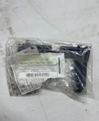Audi A8 S8 D4 4H Other engine bay part 4H0121282A V586126 1000917910