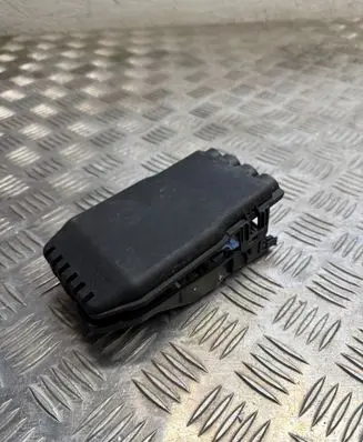 BMW iX Current control relay 9827013