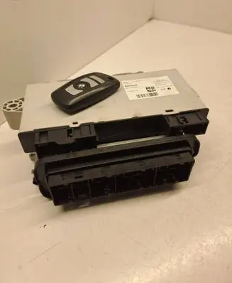 BMW 5 F10 F11 Engine ECU kit and lock set 0281017679 8513242