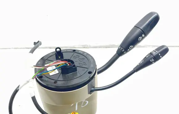 Mercedes-Benz CLK A209 C209 Wiper turn signal indicator stalk/switch A2095400145
