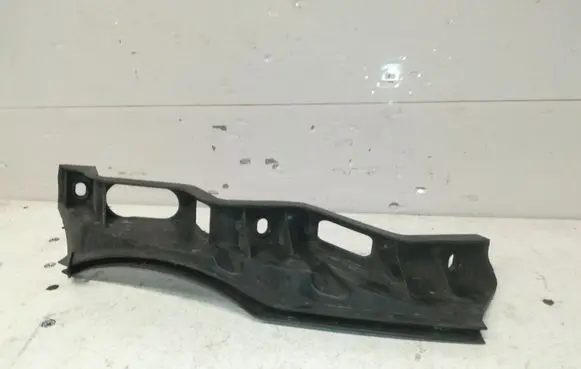 Volkswagen PASSAT B6 Front bumper mounting bracket 3C0807889