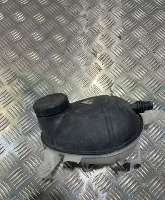 Mercedes-Benz GLC C253 Brake fluid reservoir A2505000049