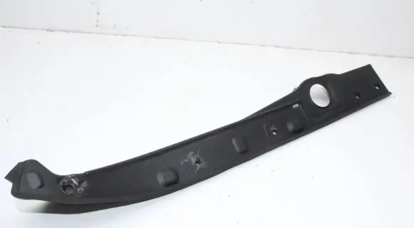 BMW i4 Fender end trim 7486826