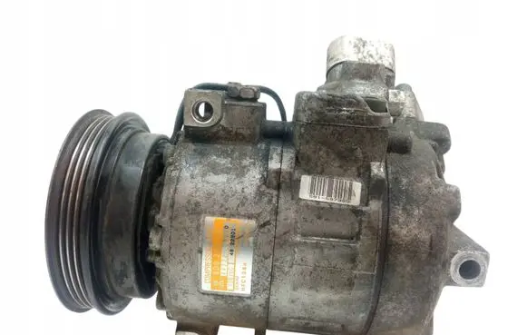 Volkswagen PASSAT B5 Air conditioning (A/C) compressor (pump) 8D0260808