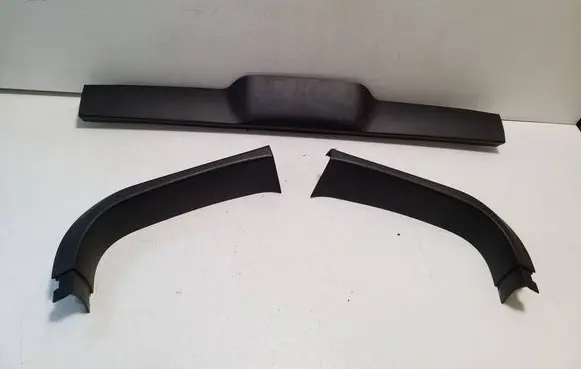 Chevrolet Orlando Tailgate/trunk upper cover trim 95017696 95158936 95158933