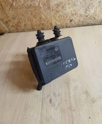 Volkswagen Touran I ABS Pump 1K0907379AC 00005305H0 10096003593