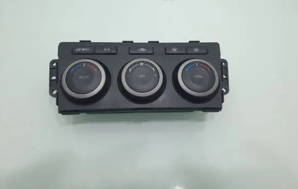 Mazda 6 Climate control unit GDB461190