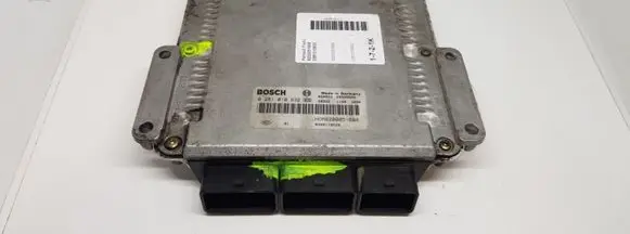 Renault Trafic II (X83) Engine control unit/module 0281010632 8200051608