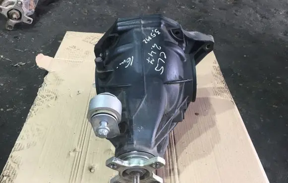 Mercedes-Benz CLS C218 X218 Rear differential A2183504400 247