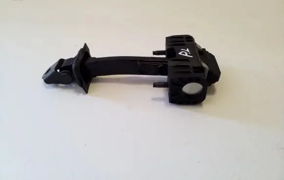 Opel Vivaro Front door check strap stopper
