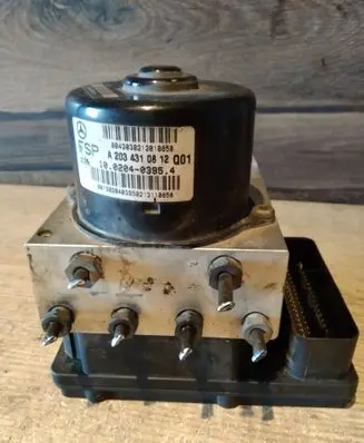 Mercedes-Benz C W203 ABS Pump