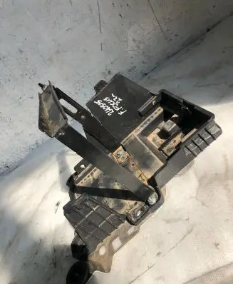 Ford Focus Battery tray Jx61a16h000ac