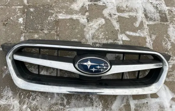 Subaru Legacy Front grill 91121AG150